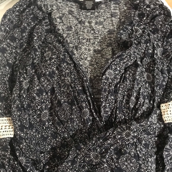 Romper - Picture 1 of 3